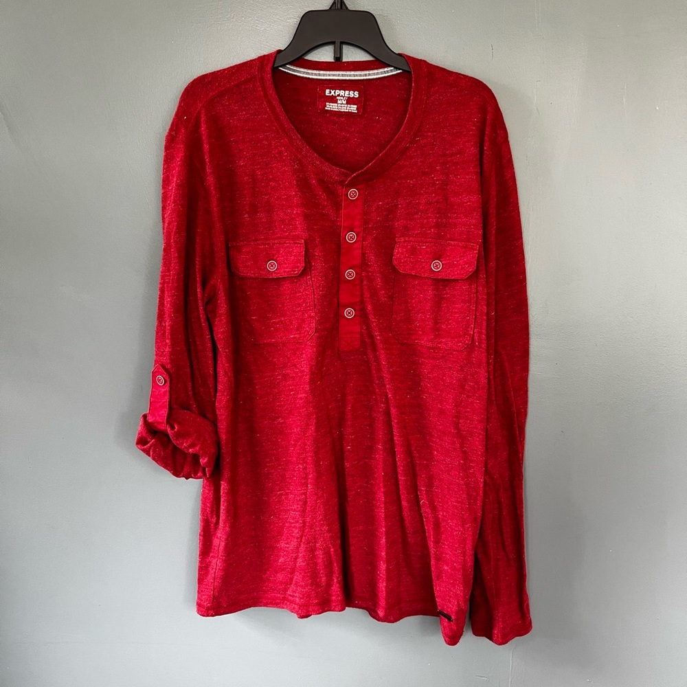 ❤️‍🔥Men’s express size medium long sleeve red T-shirt